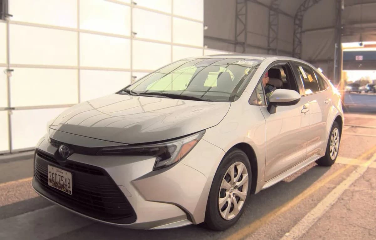 2025 TOYOTA COROLLA HYBRID LE 2
