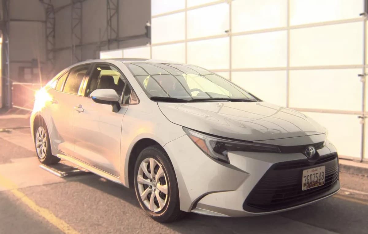 2025 TOYOTA COROLLA HYBRID LE 4