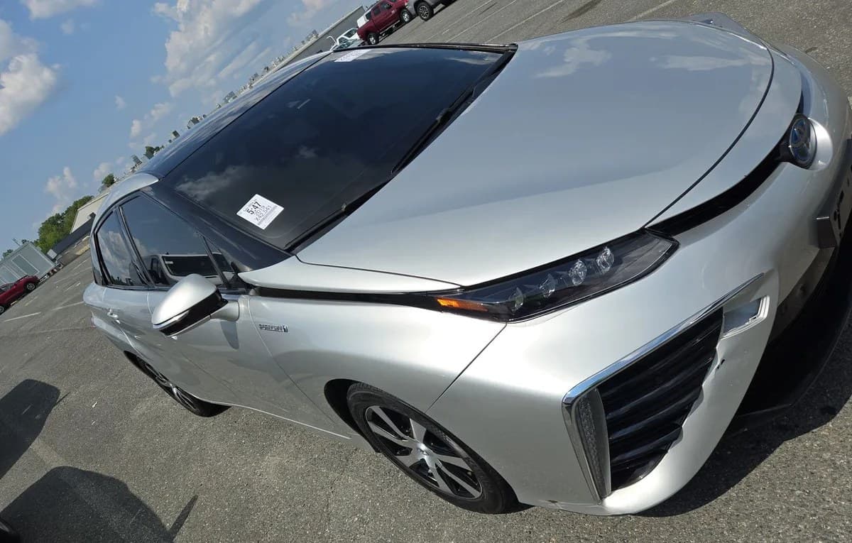 2019 TOYOTA MIRAI Base 4