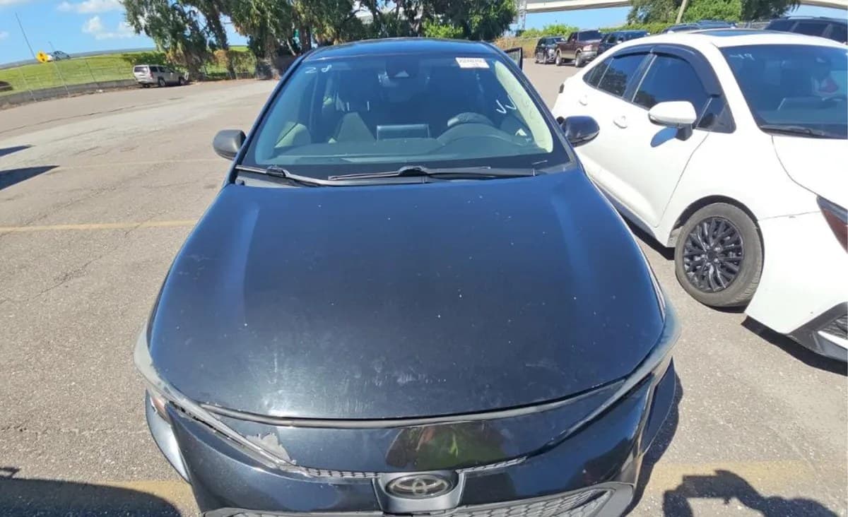2021 TOYOTA COROLLA LE 3