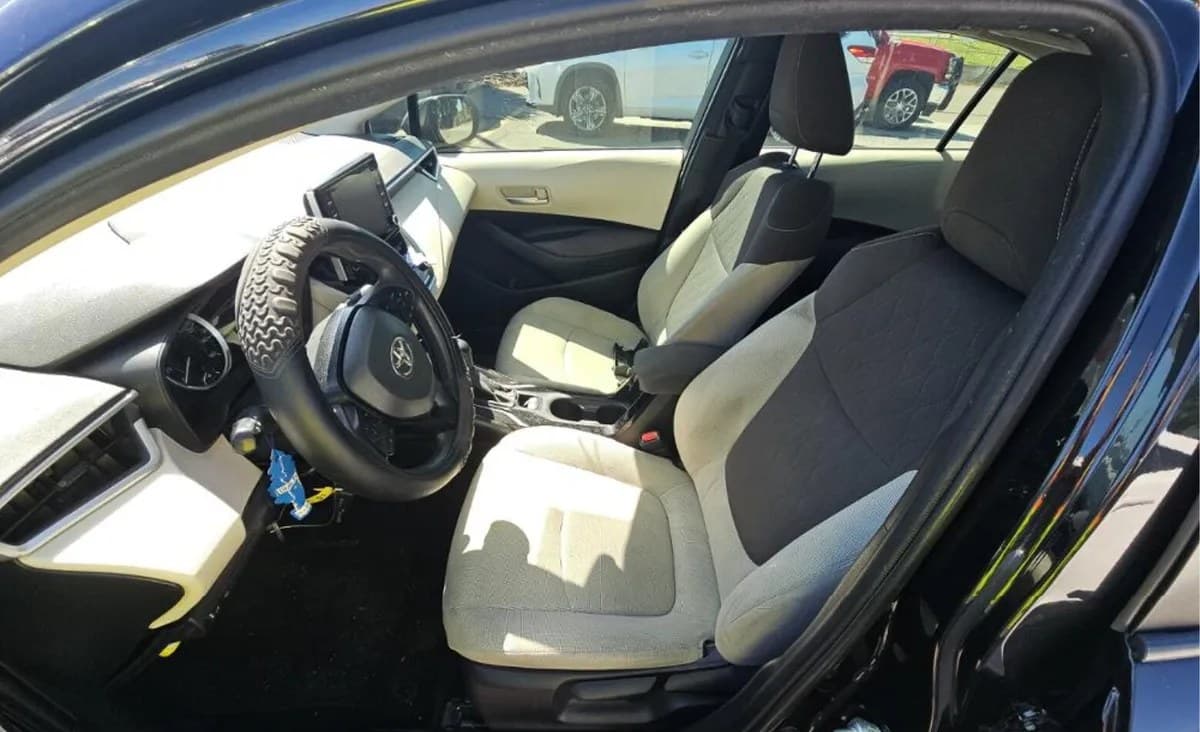2021 TOYOTA COROLLA LE 6