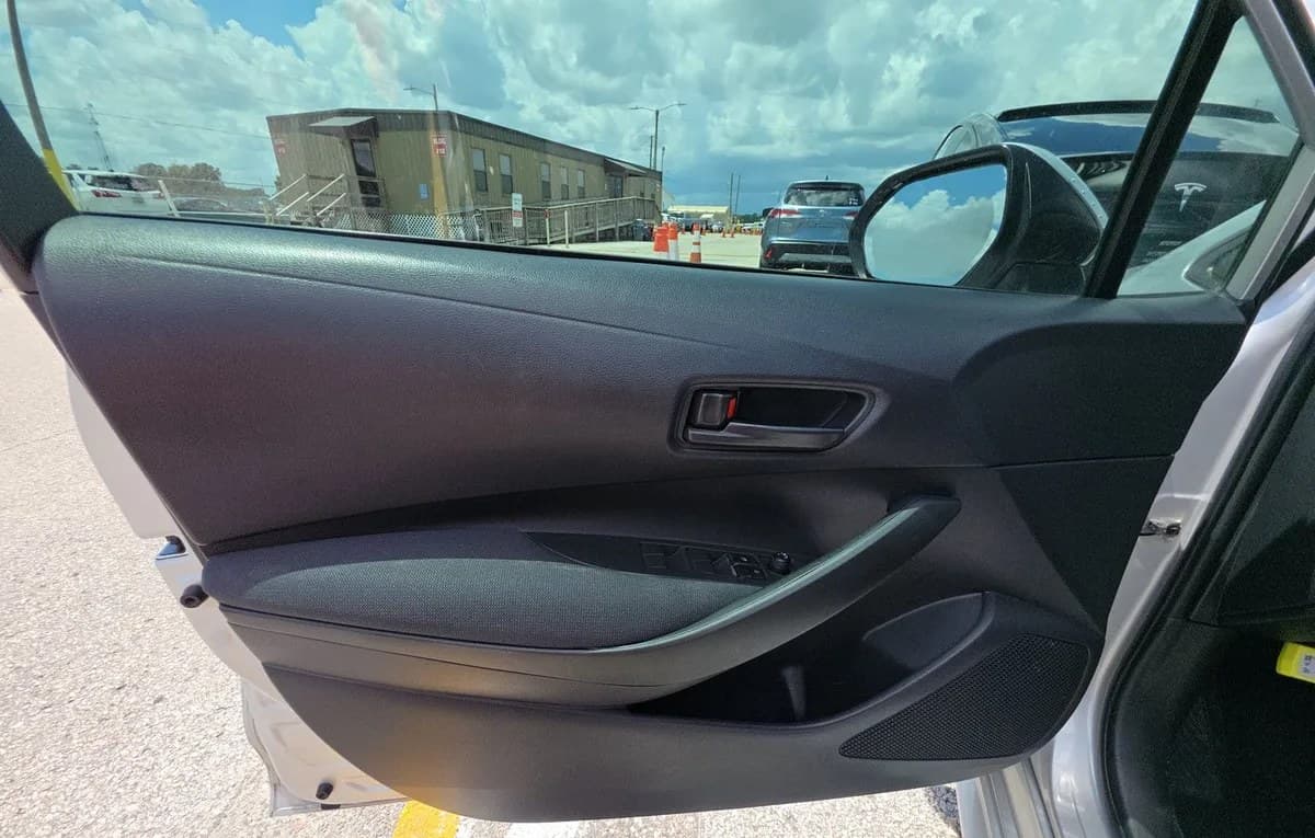 2022 TOYOTA COROLLA LE 6
