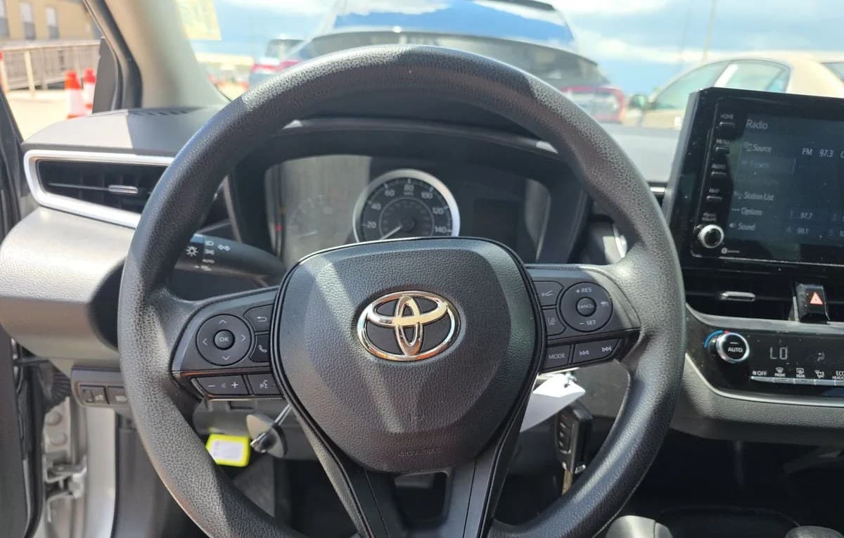 2022 TOYOTA COROLLA LE 7