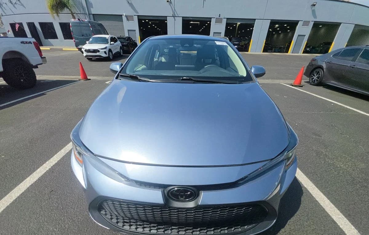 2022 TOYOTA COROLLA LE 3