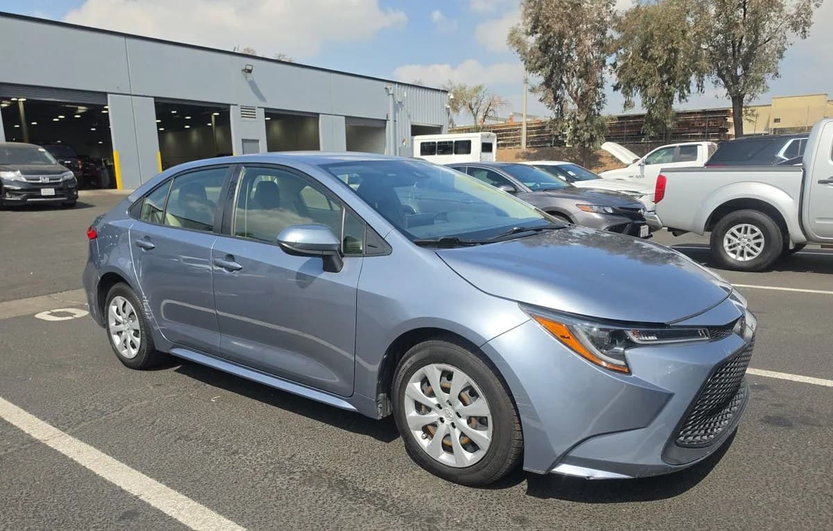 2022 TOYOTA COROLLA LE 4