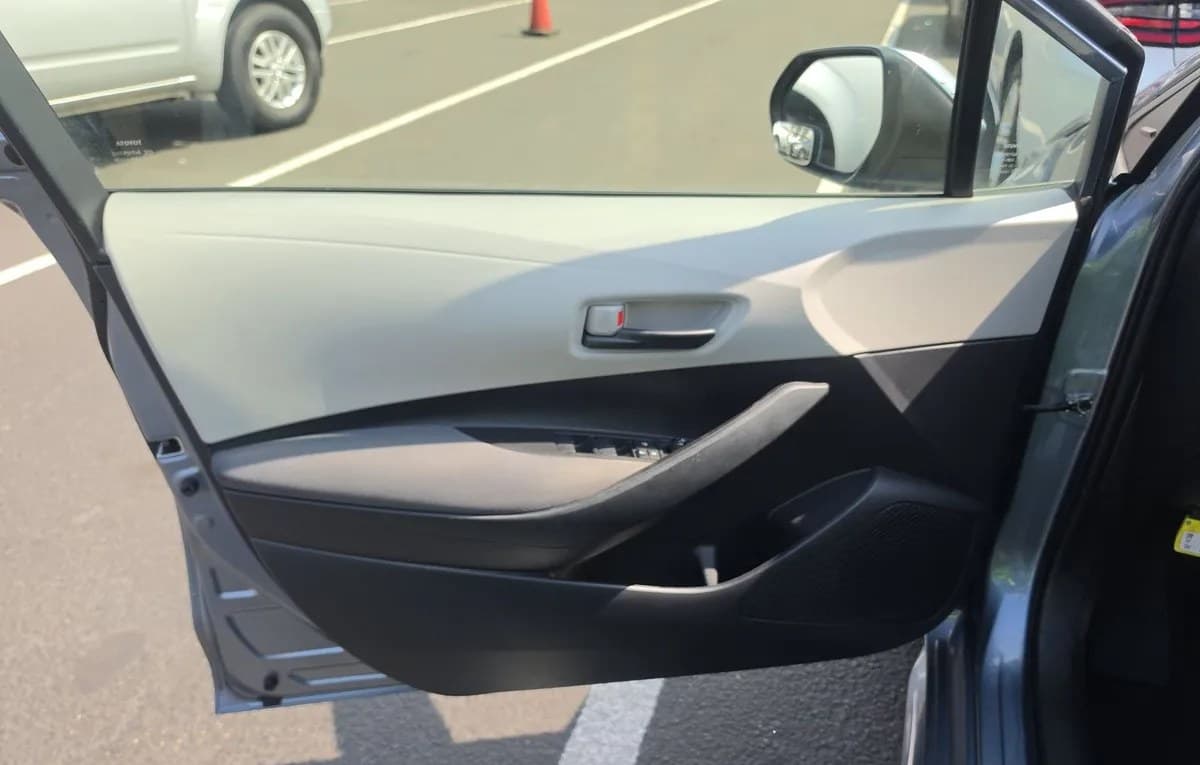 2022 TOYOTA COROLLA LE 6