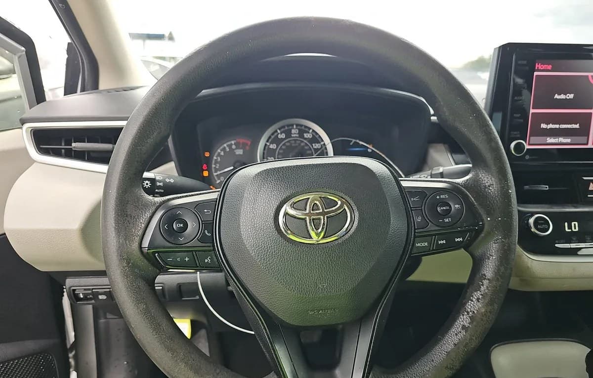 2022 TOYOTA COROLLA LE 7