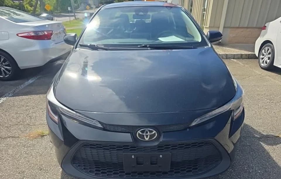 2021 TOYOTA COROLLA LE 3