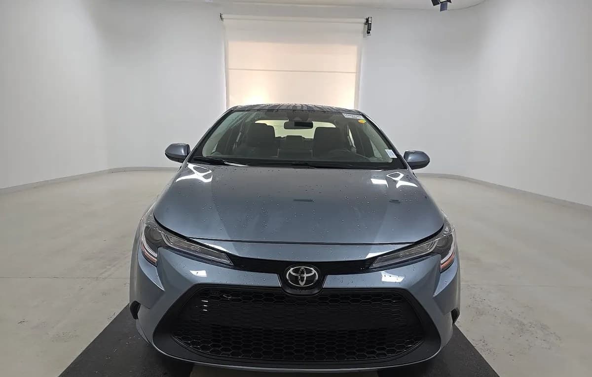 2021 TOYOTA COROLLA LE 3