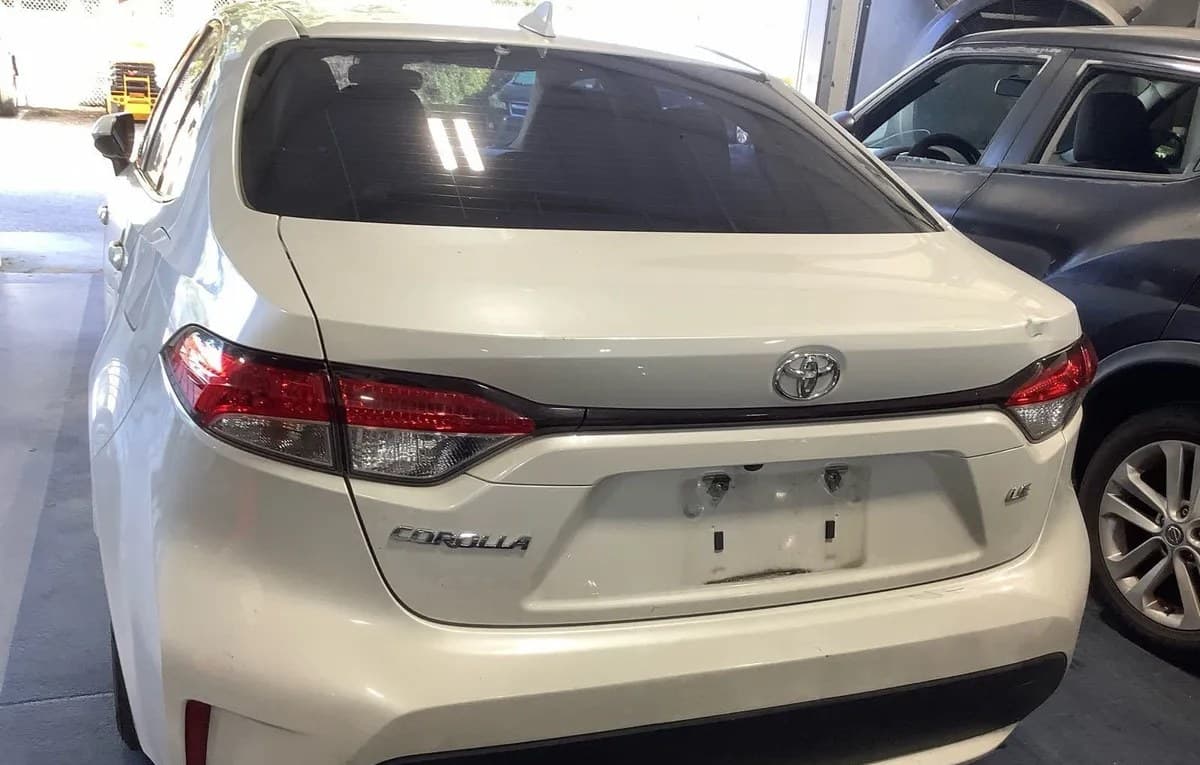 2021 TOYOTA COROLLA LE 4