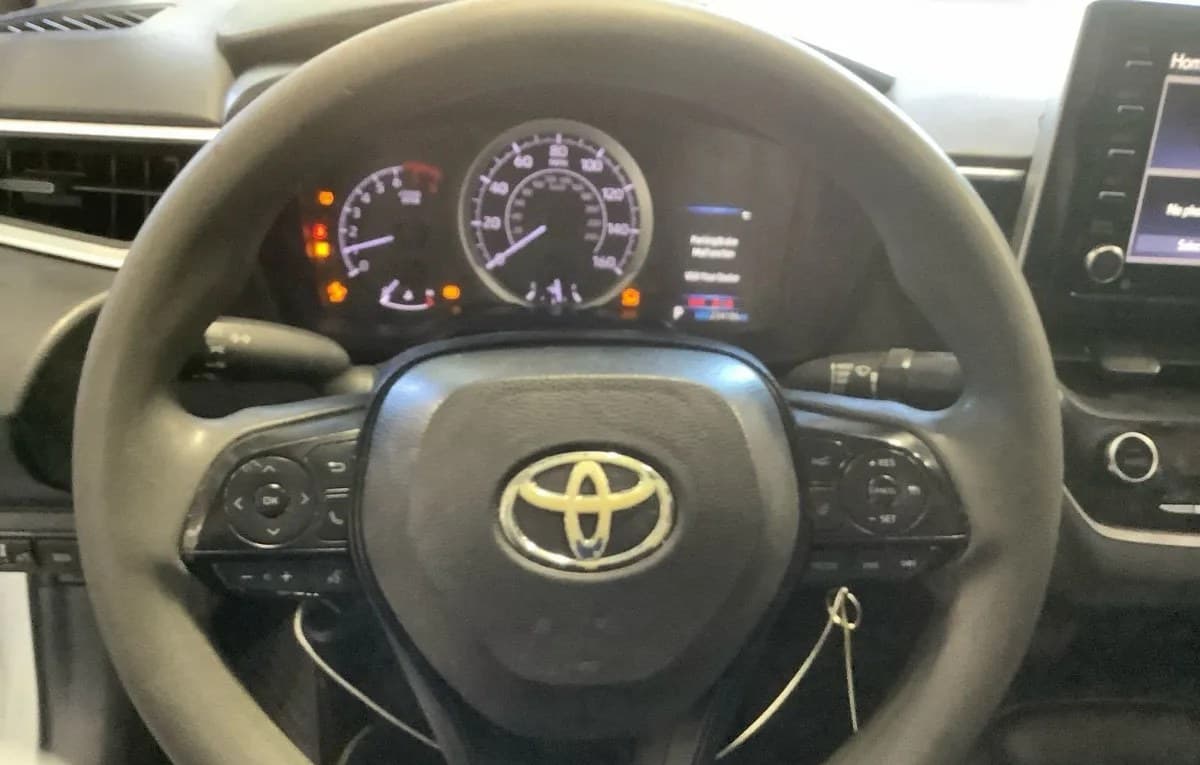 2021 TOYOTA COROLLA LE 7