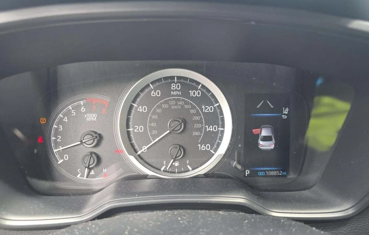 2021 TOYOTA COROLLA LE 6