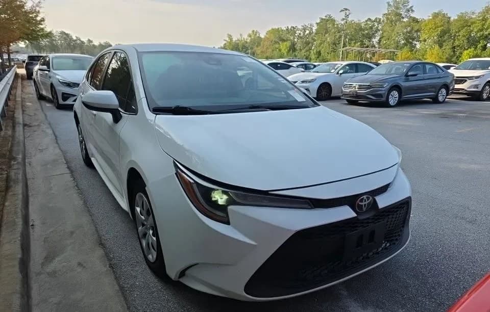 2021 TOYOTA COROLLA LE 4