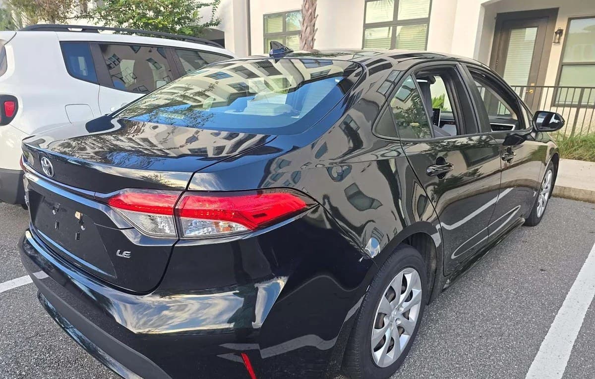 2021 TOYOTA COROLLA LE 4