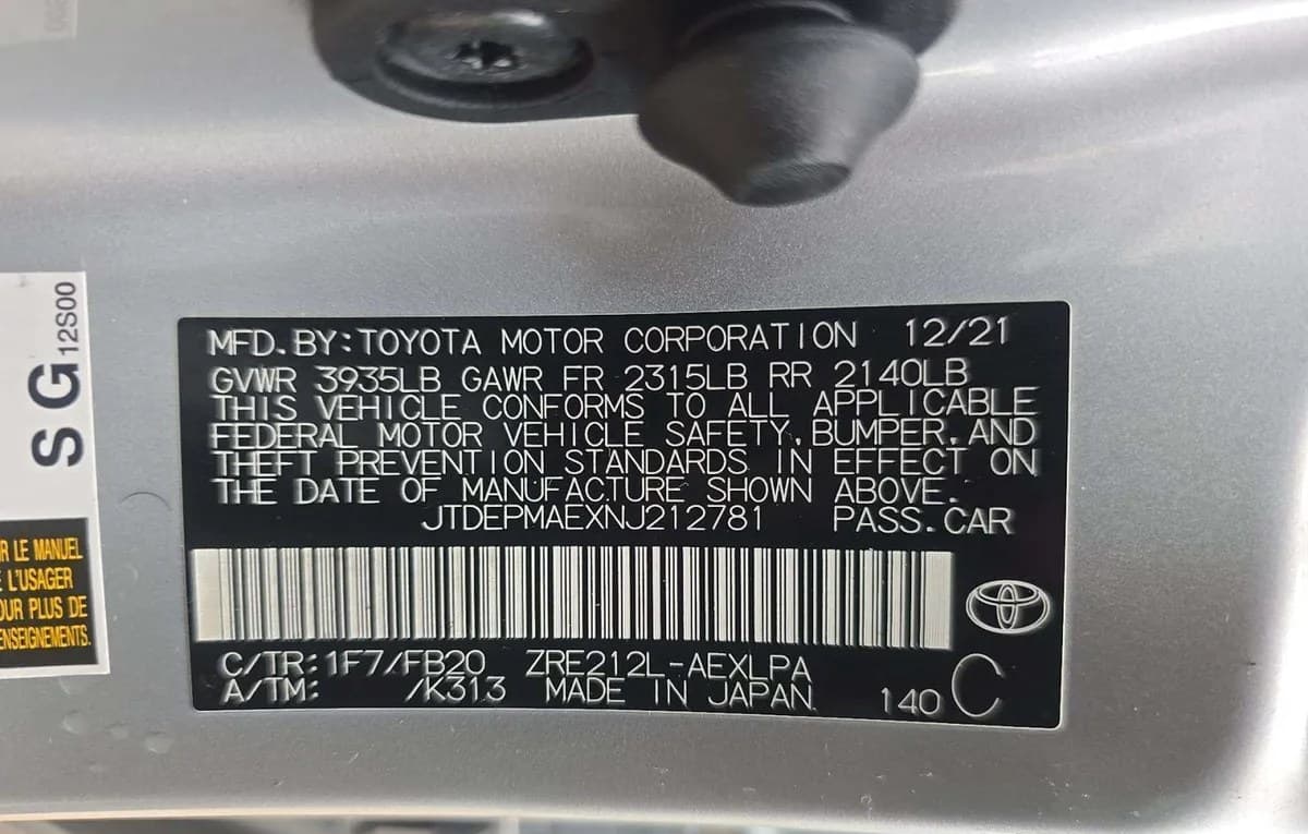 2022 TOYOTA COROLLA LE 3