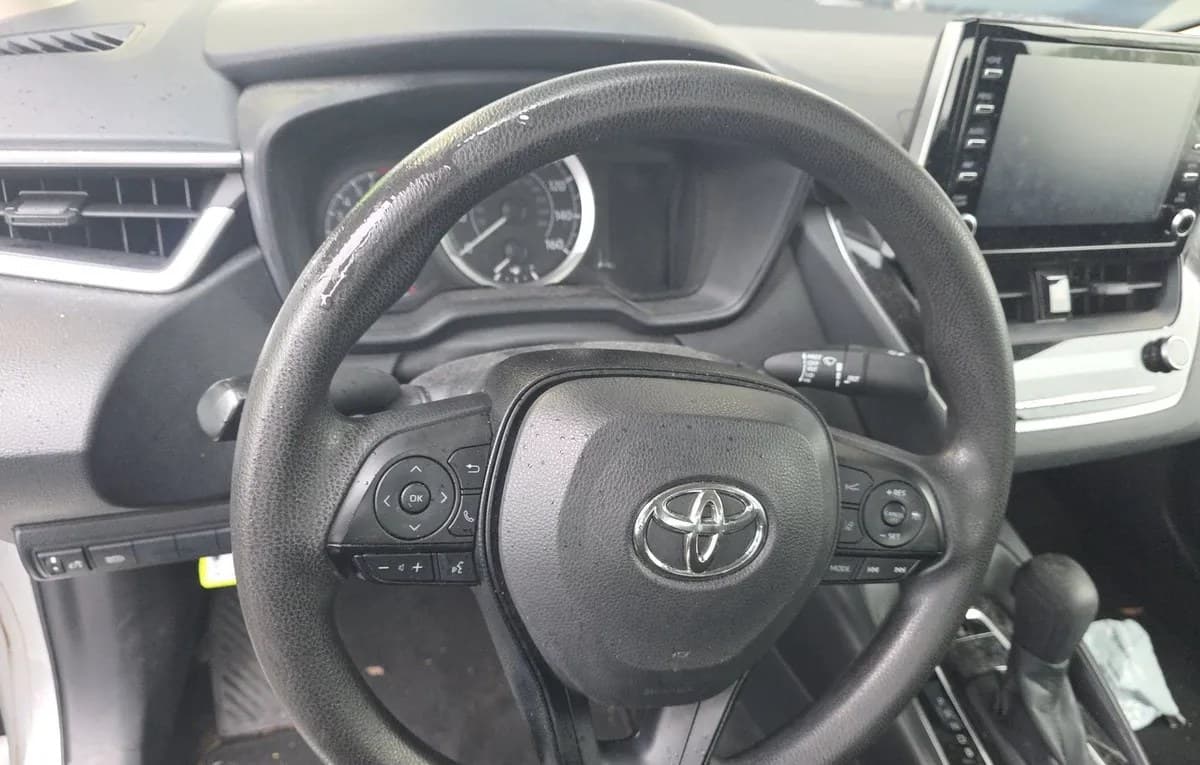 2020 TOYOTA COROLLA LE 7