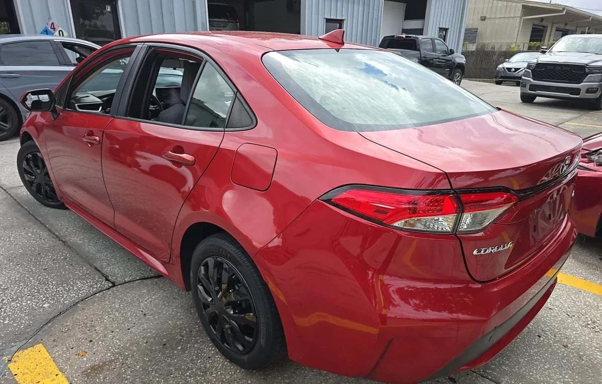 2020 TOYOTA COROLLA LE 3