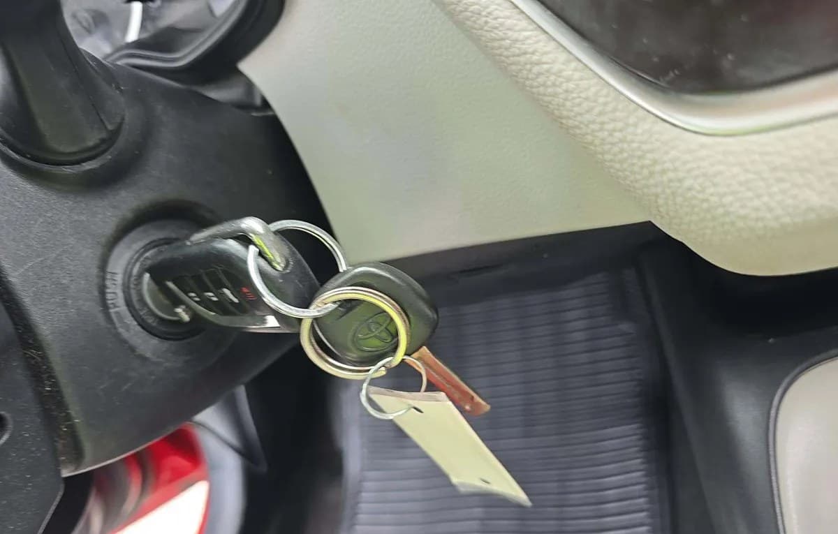 2020 TOYOTA COROLLA LE 5