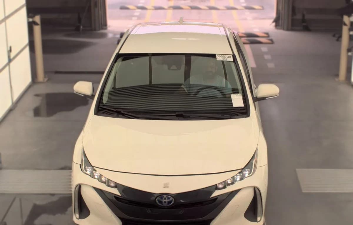 2021 TOYOTA PRIUS PRIME LE 3