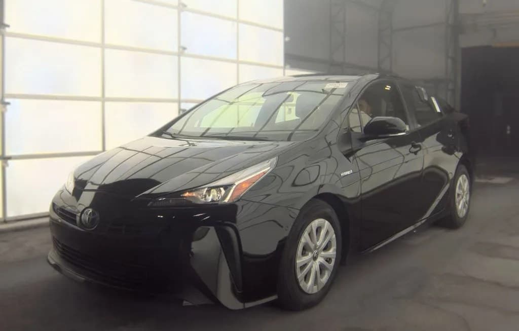 2022 TOYOTA PRIUS LE
