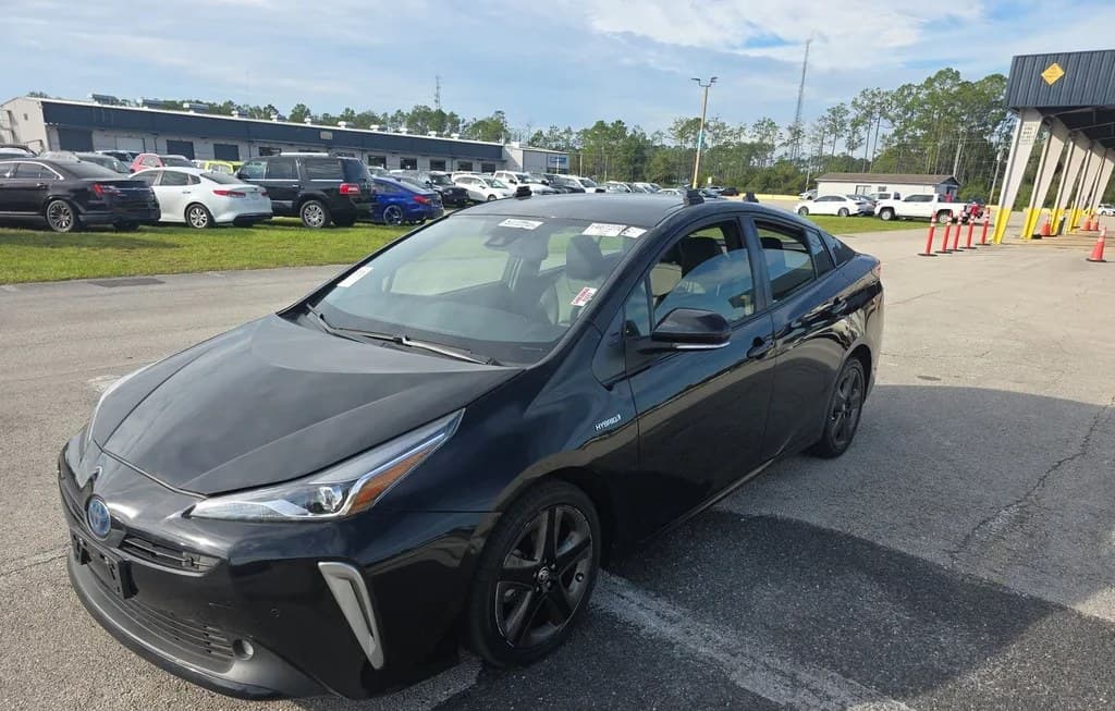 2022 TOYOTA PRIUS XLE