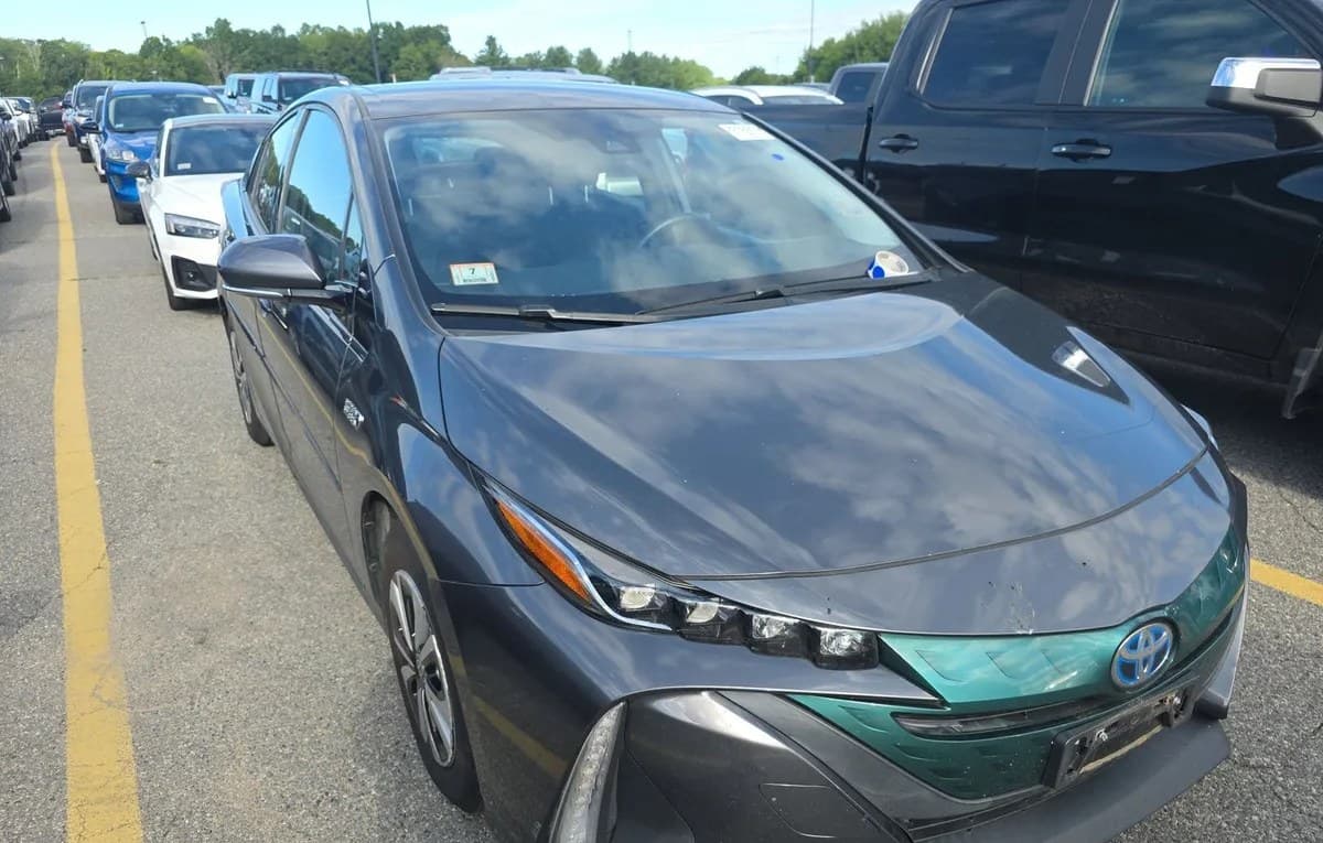 2017 TOYOTA PRIUS PRIME Plus 4