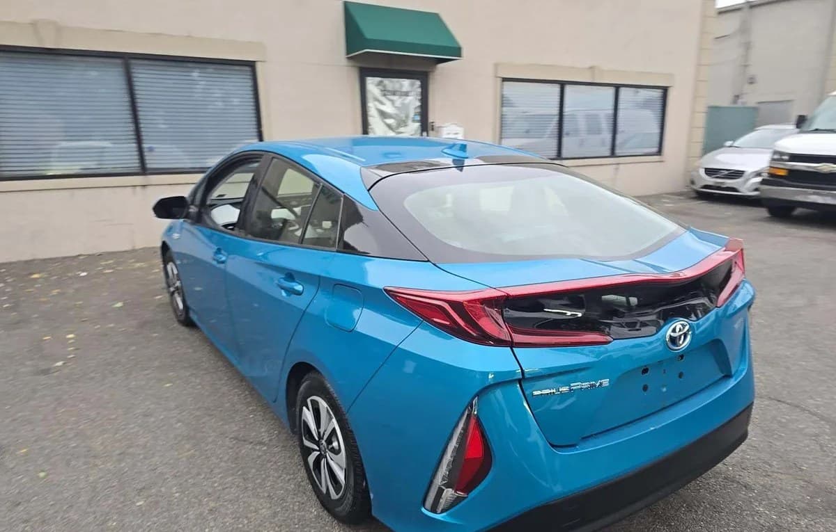 2017 TOYOTA PRIUS PRIME PLUS 3