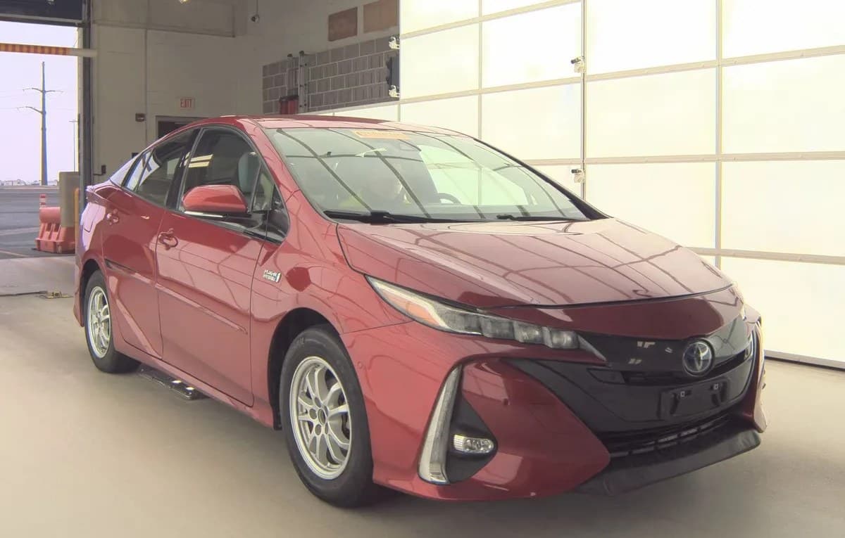 2017 TOYOTA PRIUS PRIME Plus 4