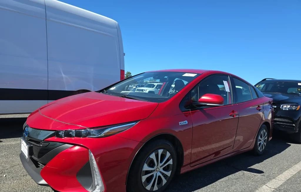 2020 TOYOTA PRIUS PRIME LE