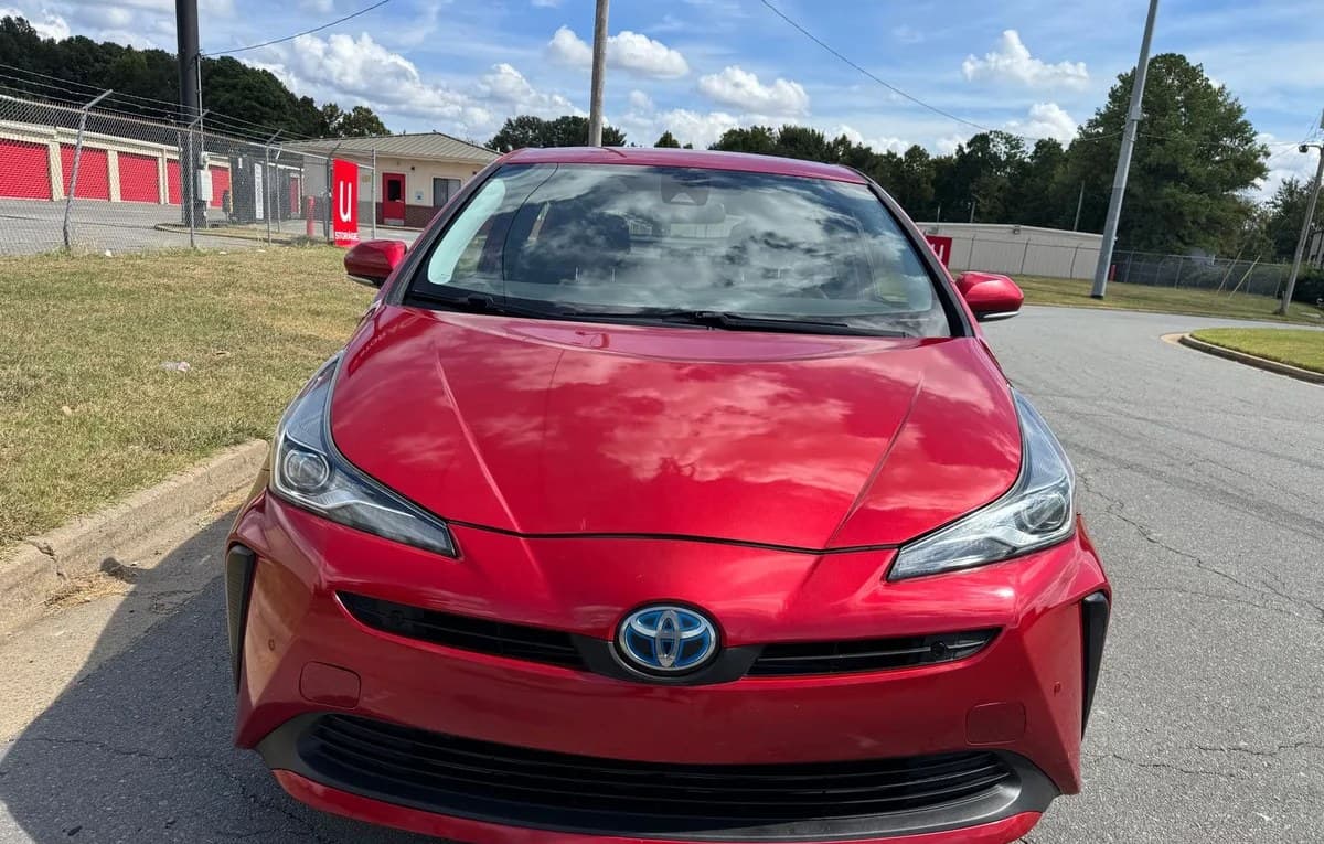 2020 TOYOTA PRIUS LE 3