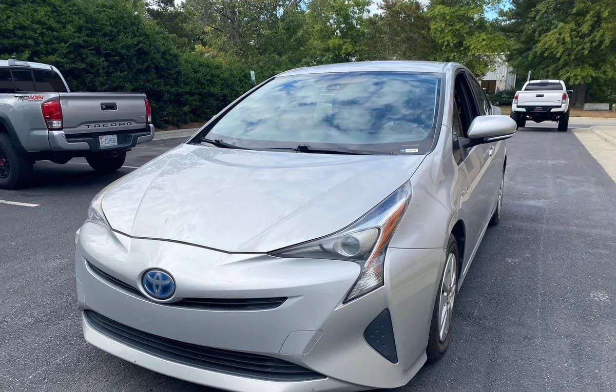 2017 TOYOTA PRIUS Two 2