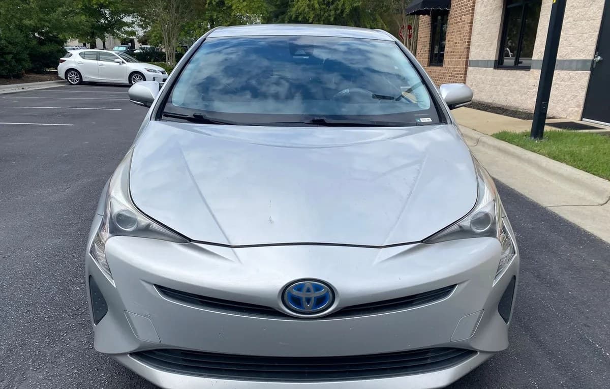 2017 TOYOTA PRIUS Two 3