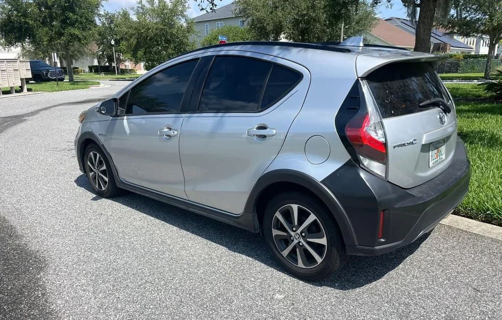 2018 TOYOTA PRIUS C ONE