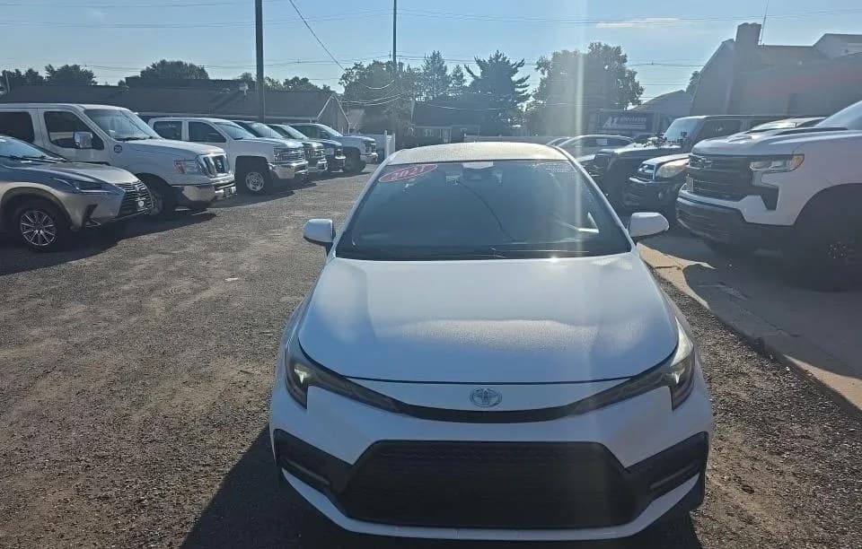2021 TOYOTA COROLLA SE 3