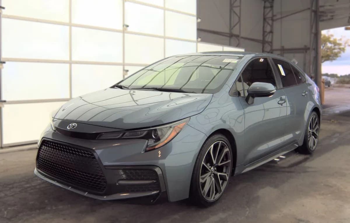 2021 TOYOTA COROLLA SE 2