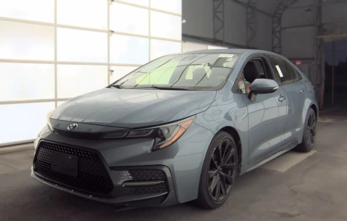 2020 TOYOTA COROLLA SE 2