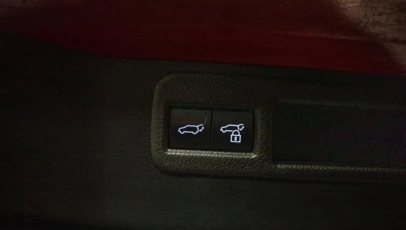 2021 TOYOTA VENZA LE 5