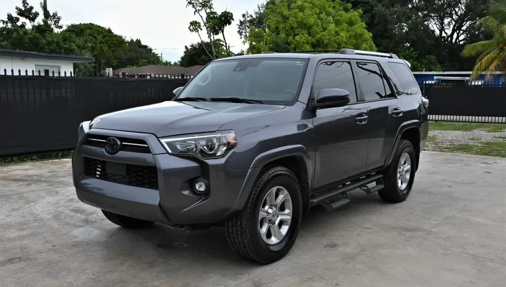 2022 TOYOTA 4RUNNER SR5