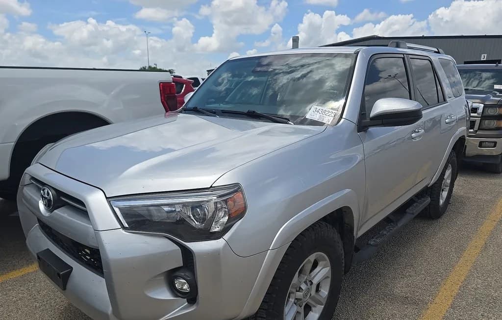 2022 TOYOTA 4RUNNER SR5