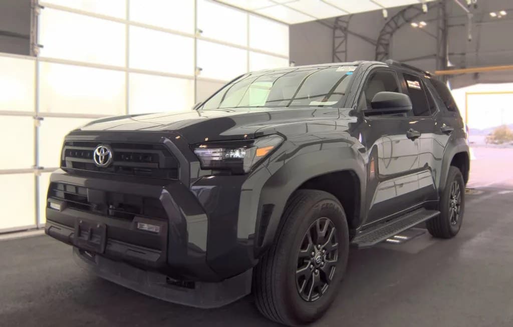 2025 TOYOTA 4RUNNER SR5