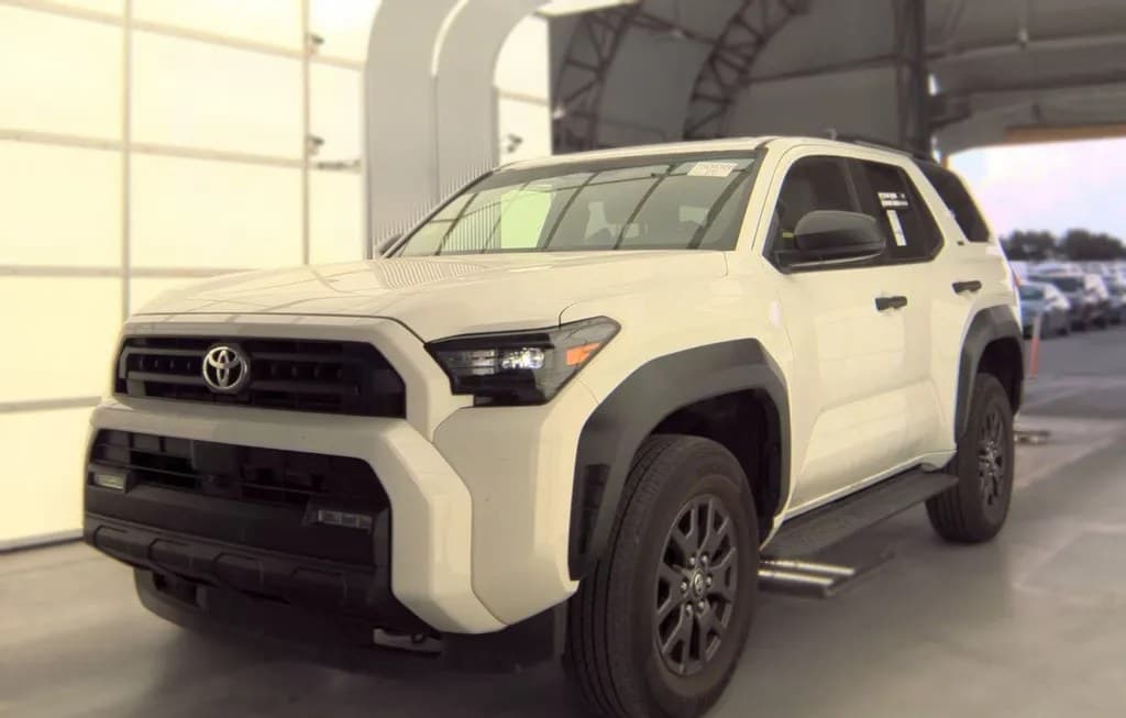 2025 TOYOTA 4RUNNER SR5