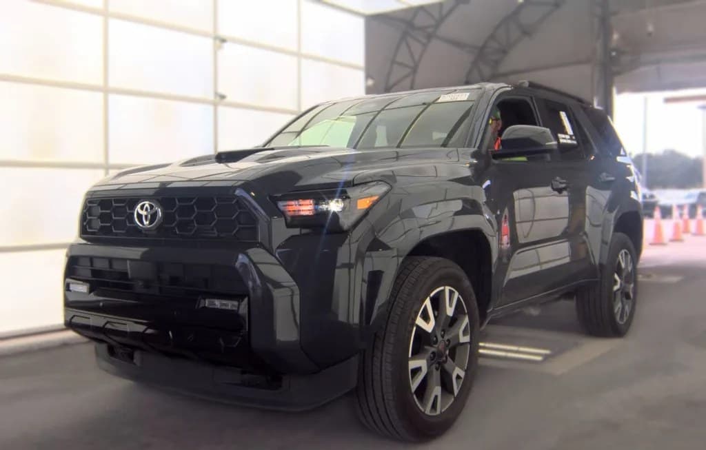 2025 TOYOTA 4RUNNER TRD SPORT