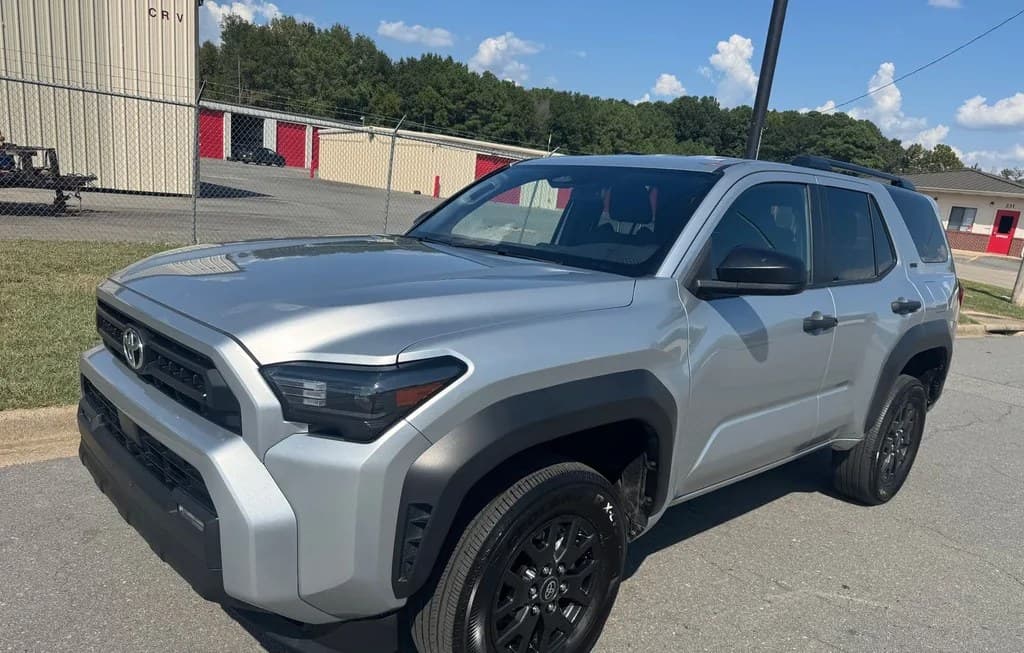 2025 TOYOTA 4RUNNER SR5