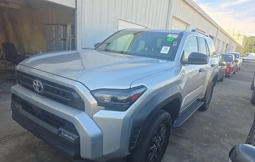 2025 TOYOTA 4RUNNER SR5