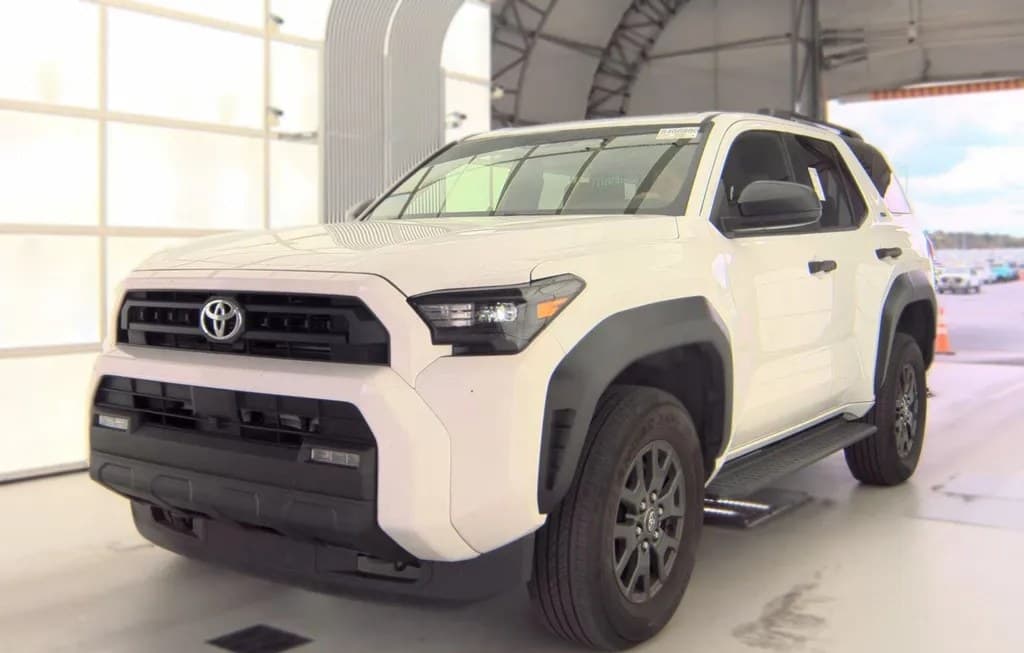 2025 TOYOTA 4RUNNER SR5