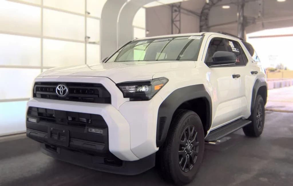 2025 TOYOTA 4RUNNER SR5