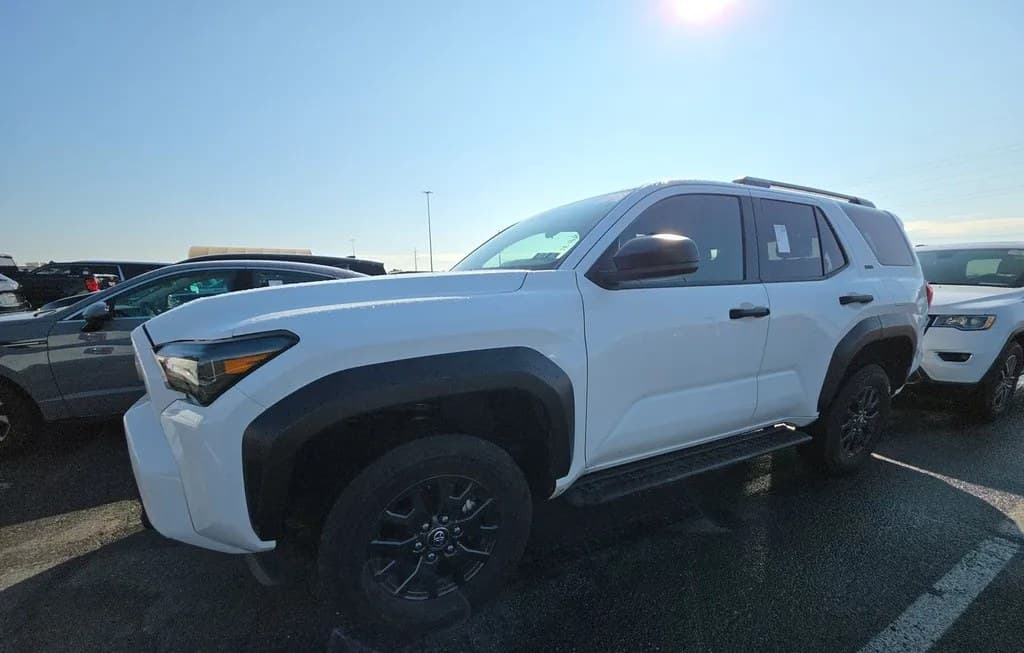 2025 TOYOTA 4RUNNER SR5