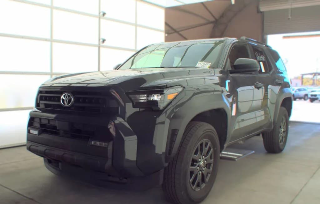 2025 TOYOTA 4RUNNER SR5