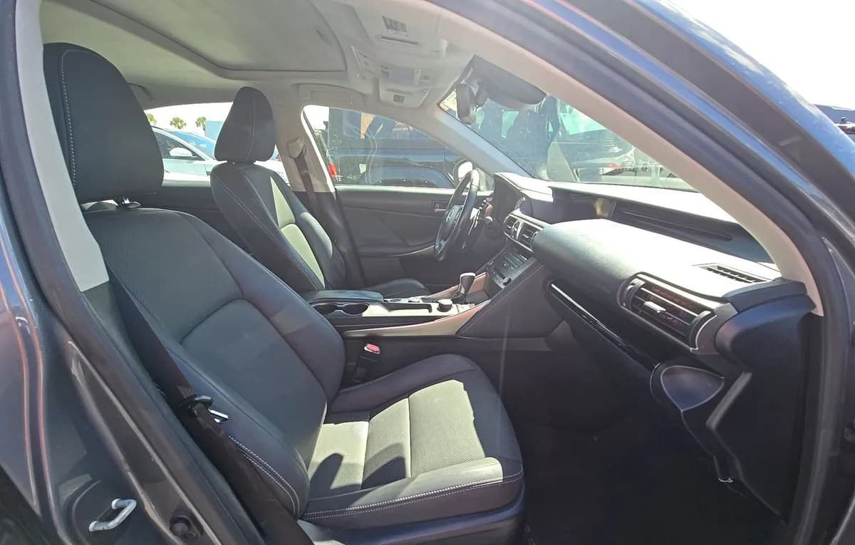 2019 LEXUS IS IS 300 5