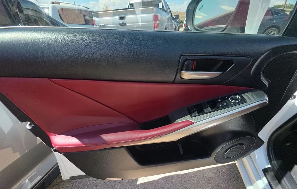 2017 LEXUS IS IS 200T F SPORT 6